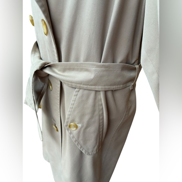 Burberrys’ Vintage Khaki Trench Coat, Men’s Size 40 Regular-Quality Made-Pre ‘99 - Picture 8 of 16